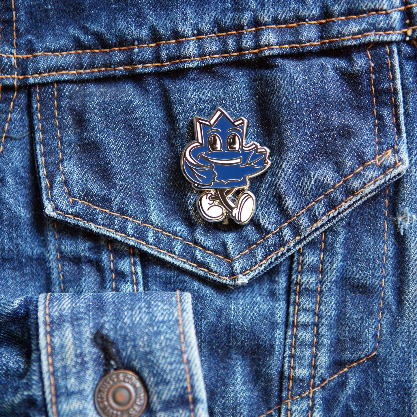 Maple Leaf Enamel Pin