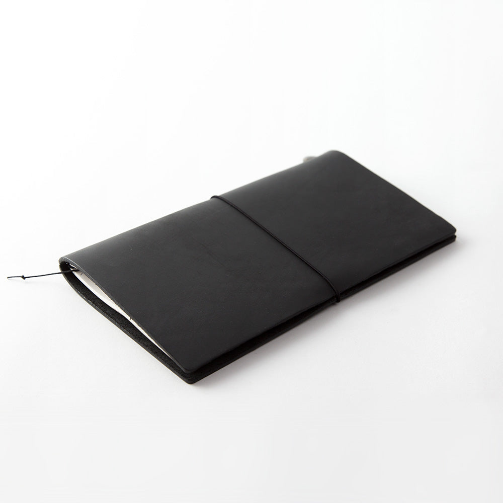 TRAVELER'S notebook Black (Regular Size)