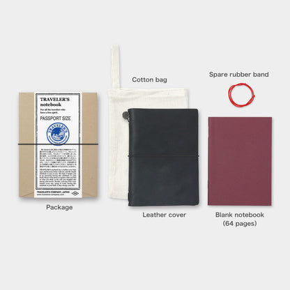 TRAVELER'S notebook Black (Passport Size)