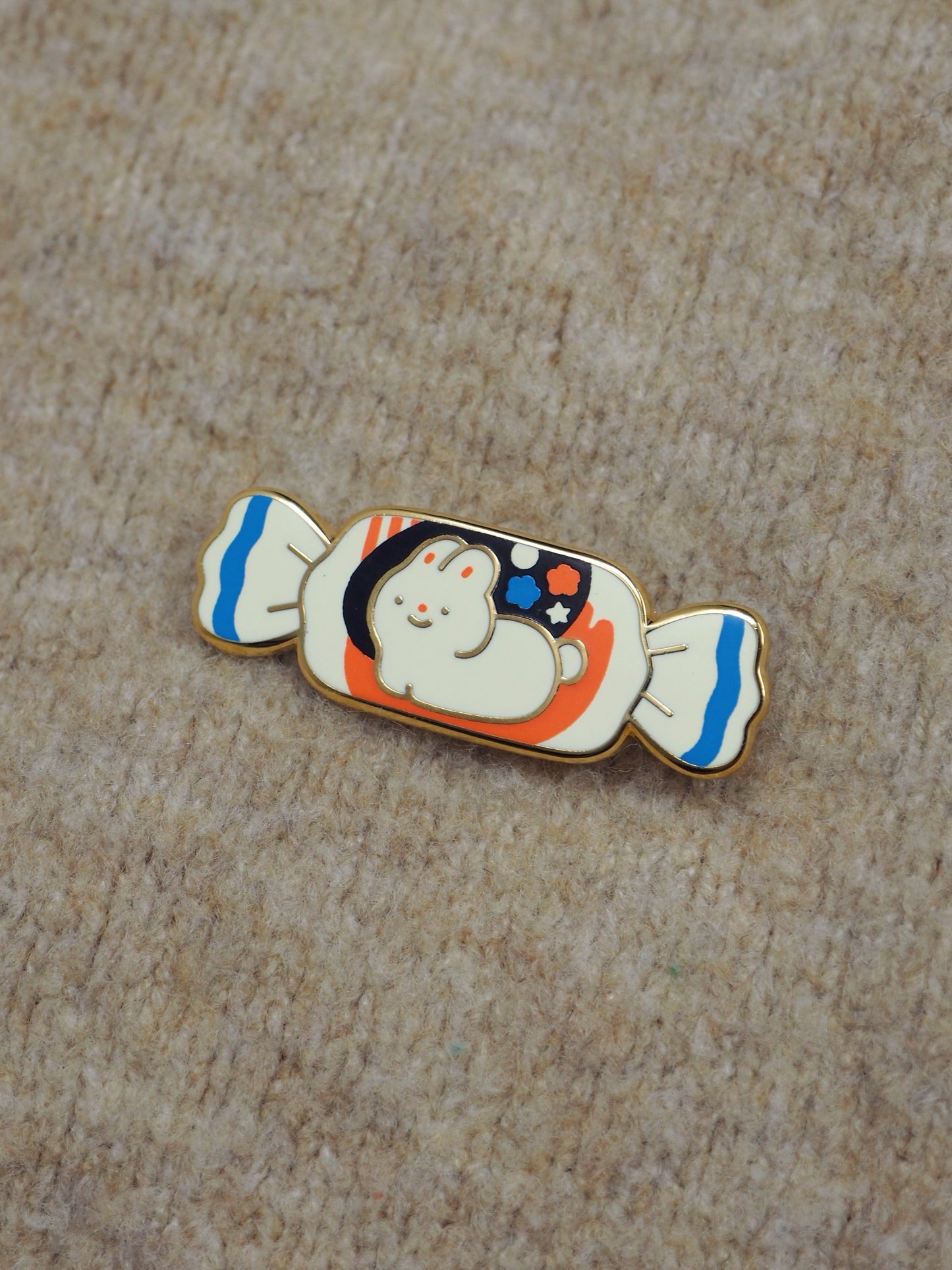 White Rabbit Pin